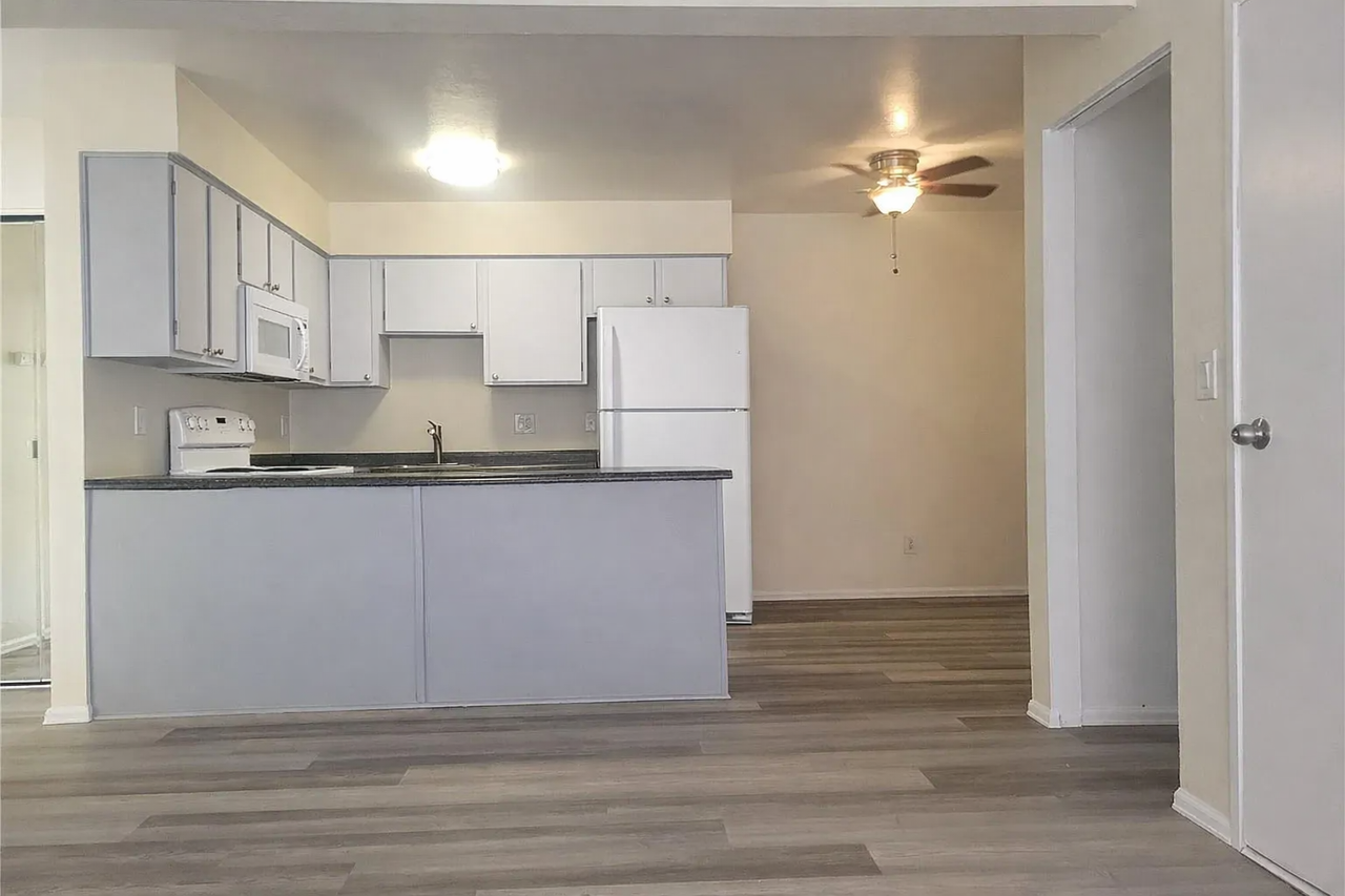 5995 W Hampden Ave #A18 - Photo 4 of 5