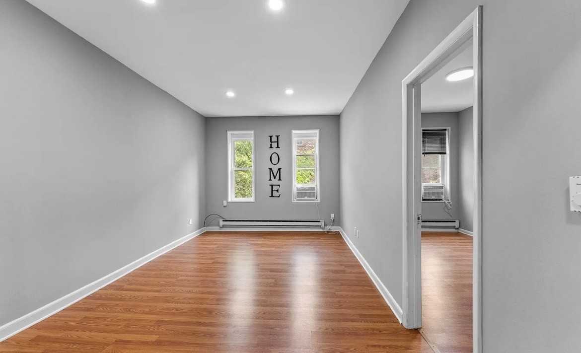 248 Clendenny Ave #4 - Photo 3 of 18