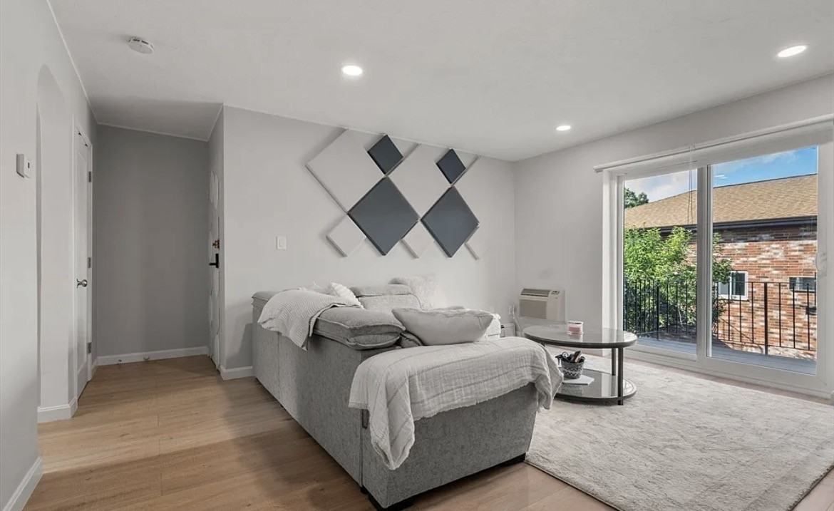 23 Westgate Rd #6 - Photo 4 of 19