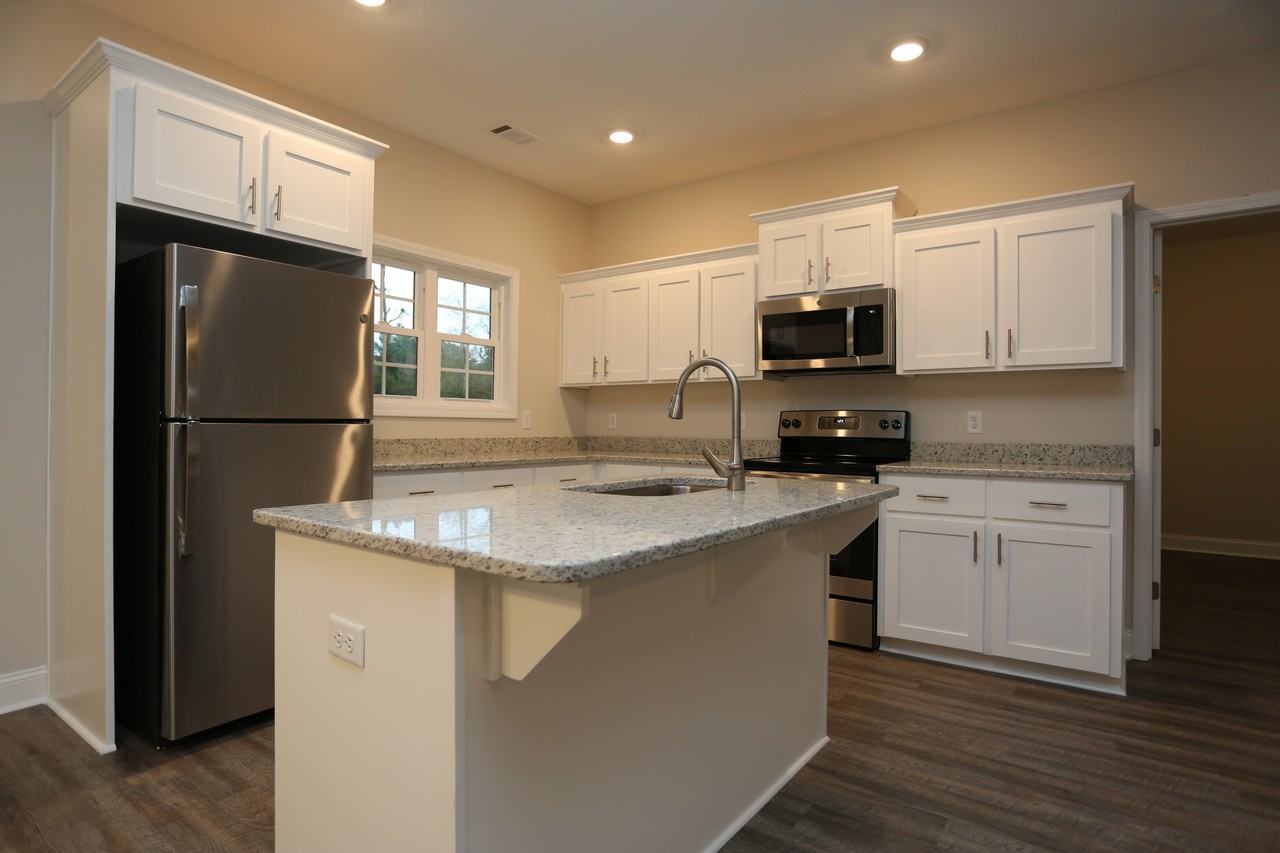 199 Zetterower Rd - Photo 3 of 15