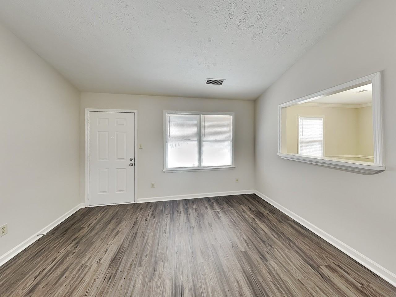 65 Homeport Dr - Photo 3 of 22