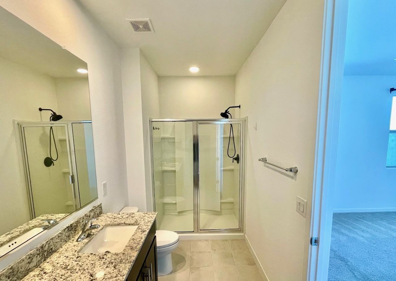 17476 W Sunnyslope Ln - Photo 3 of 34