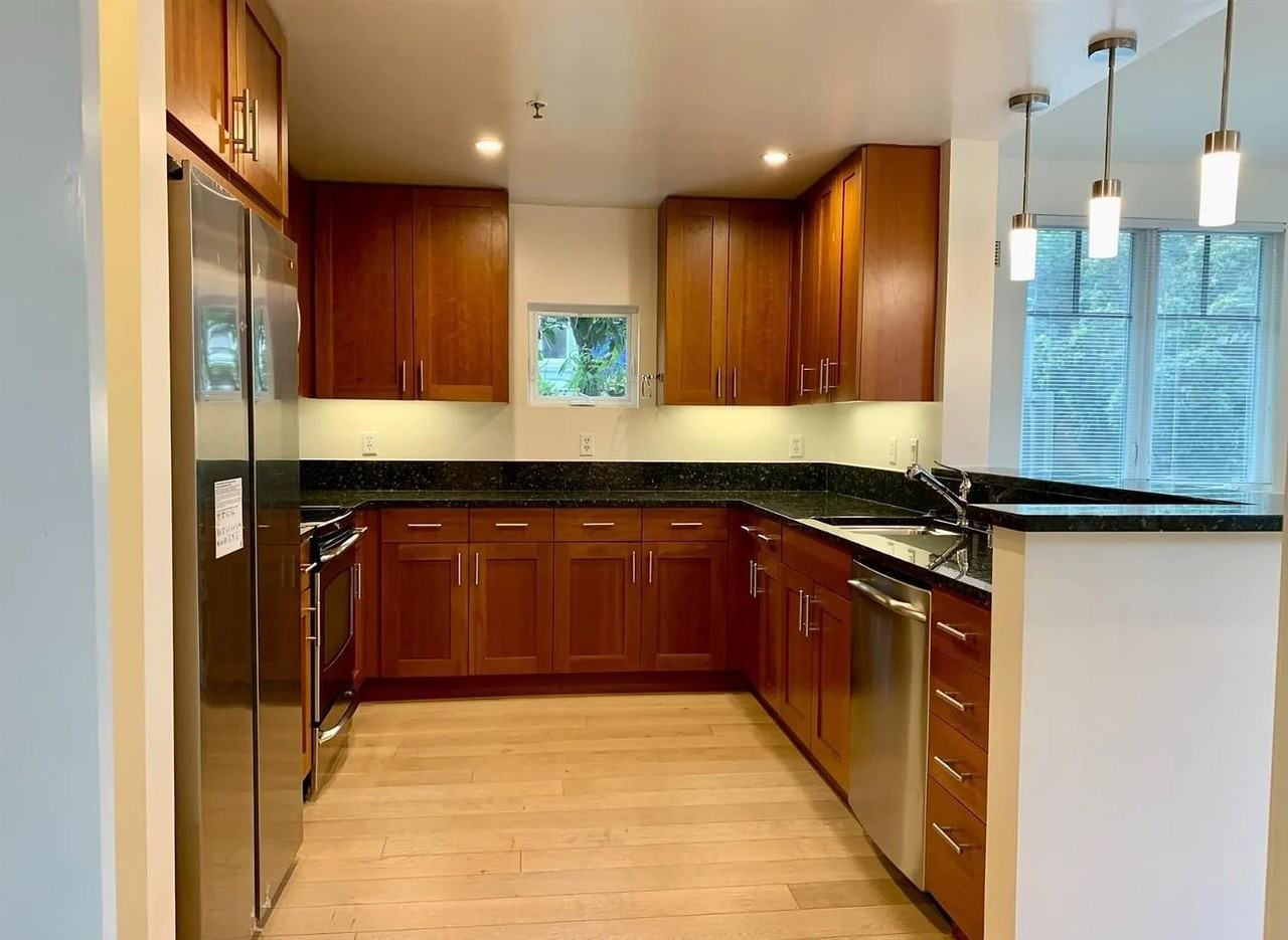 350 Broderick St #222 - Photo 3 of 26