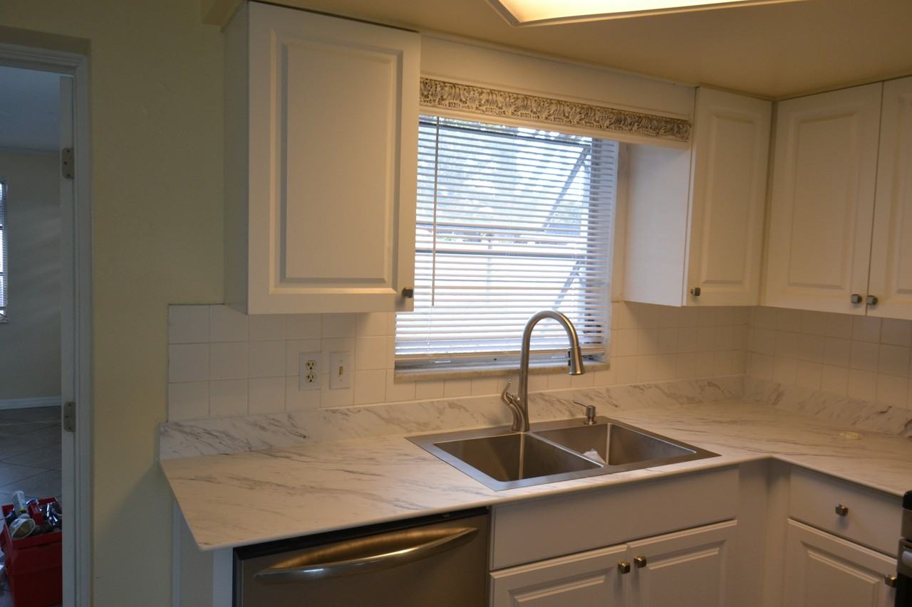 1351 Whitehall Ln - Photo 7 of 27