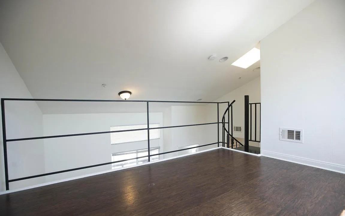 480 N Catalina Ave - Photo 6 of 10