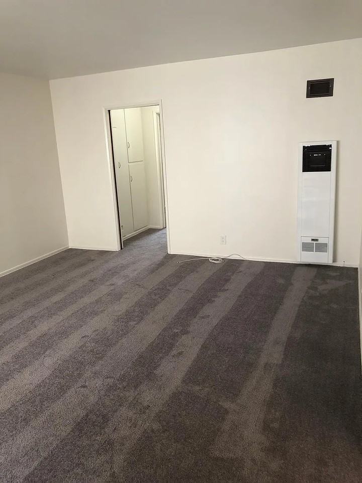 1324 14th St - Photo 5 of 8