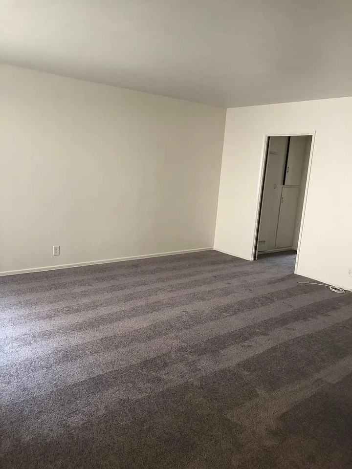 1324 14th St - Photo 6 of 8