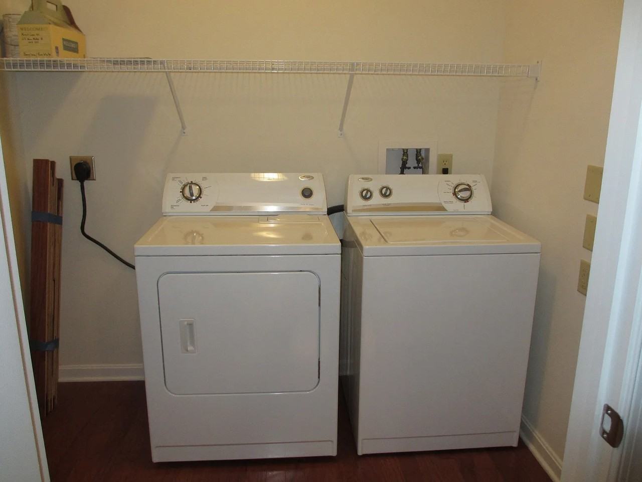 113 Alma Mater Dr - Photo 5 of 9