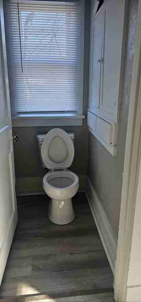 1032 Allen St - Photo 3 of 14