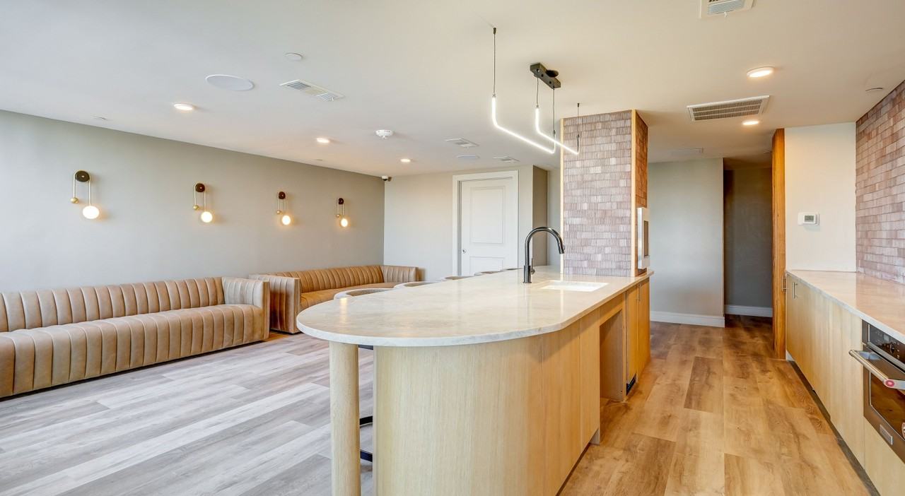 3226 Mckinney Ave - Photo 6 of 22