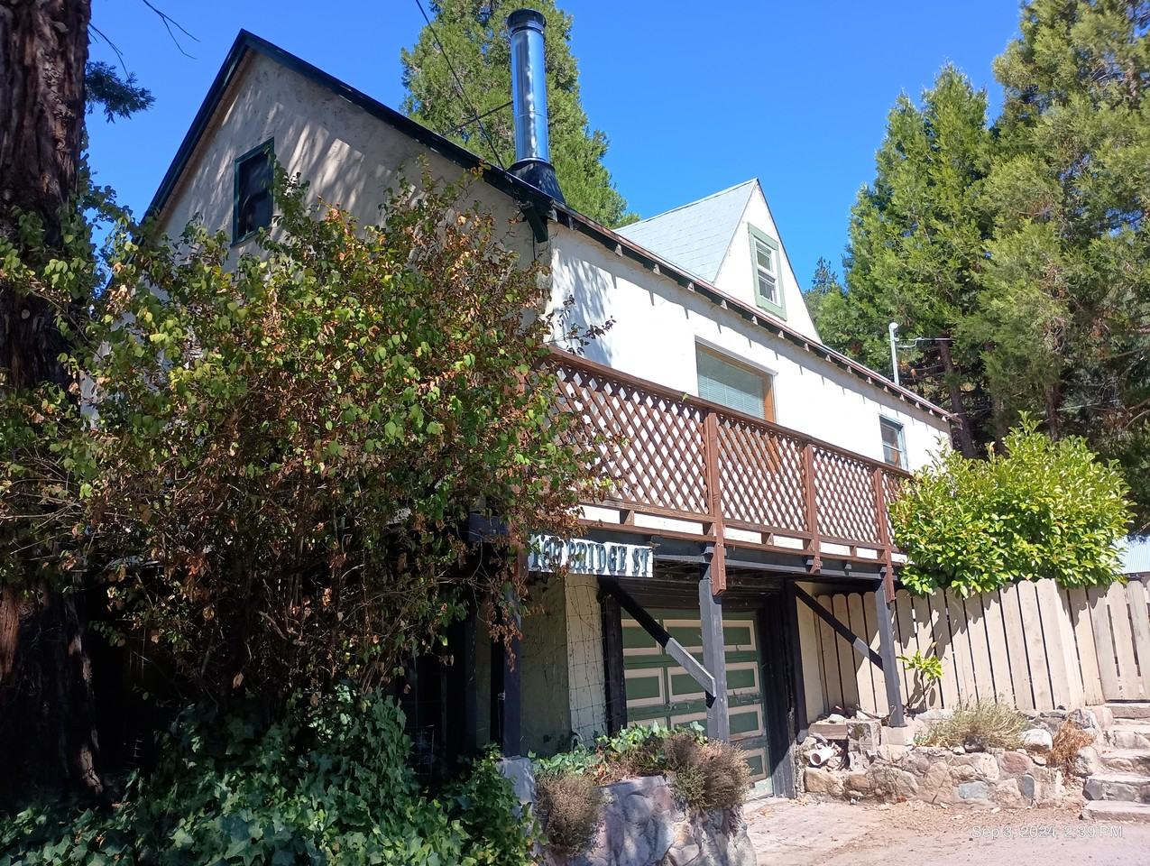 100 Bridge St - Photo 2 of 29