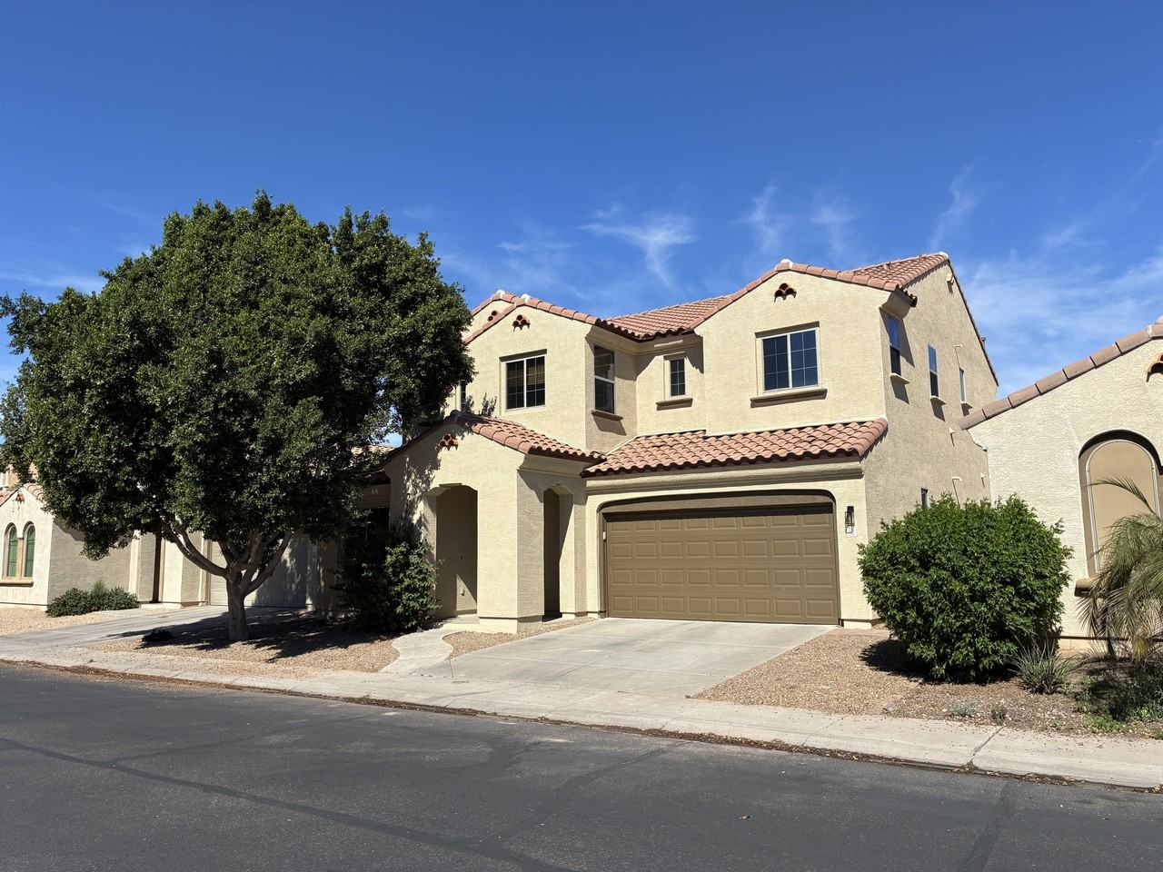 92 W Aster Dr - Photo 2 of 45