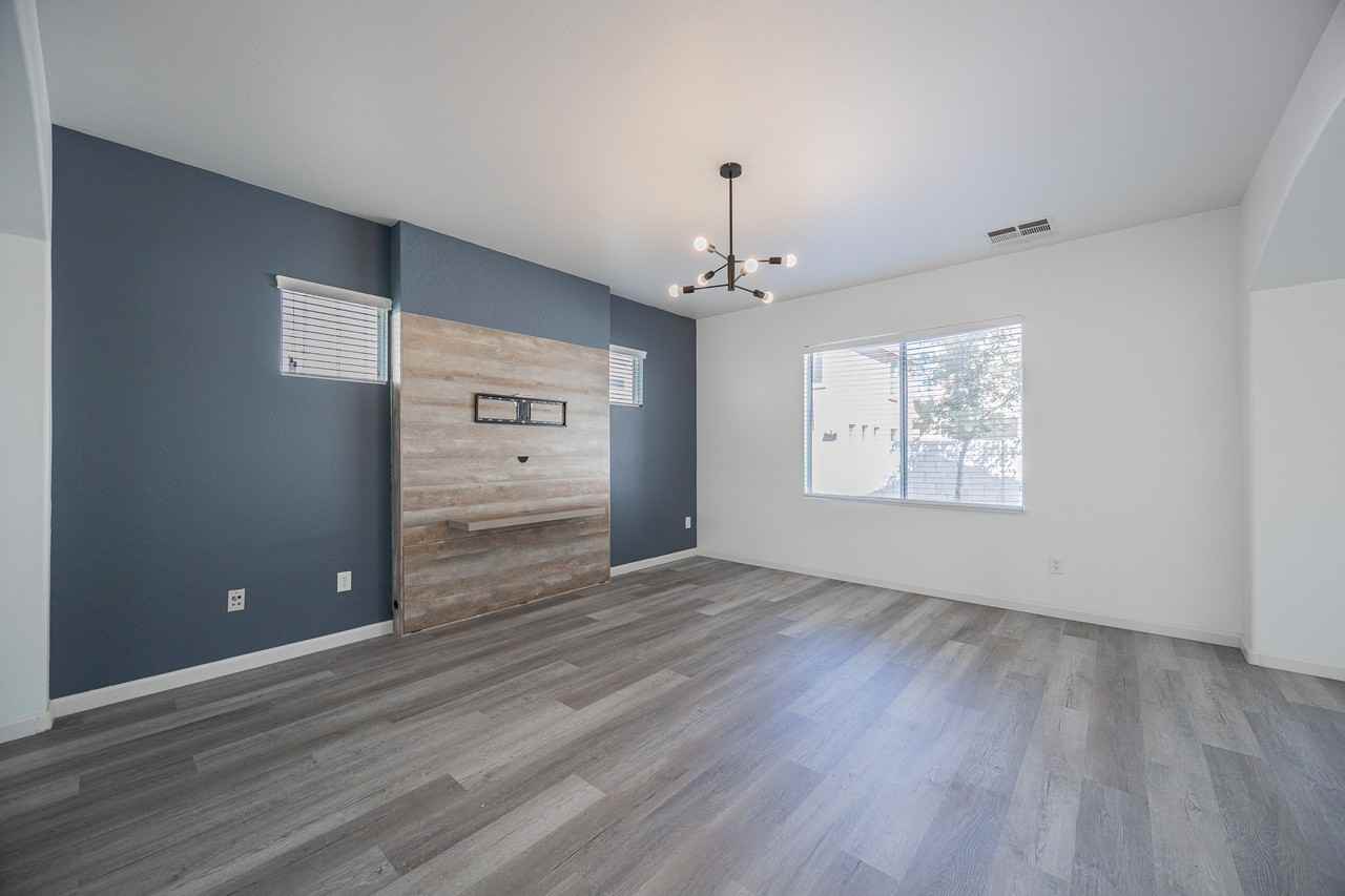 4018 W Fremont Rd - Photo 4 of 33