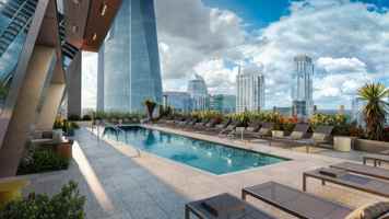 featured image of 322 W 6th St