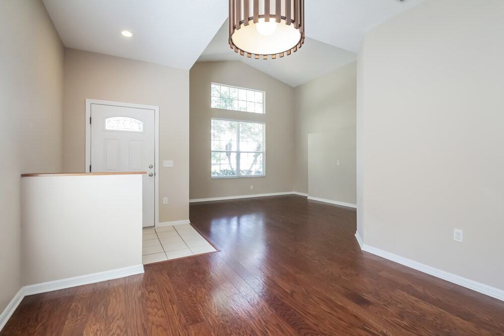 12336 Hollybush Ter - Photo 3 of 17