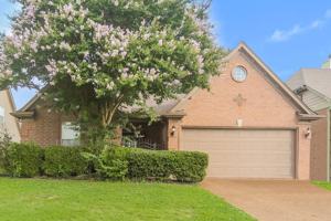 featured image of 430 N Ericson Rd