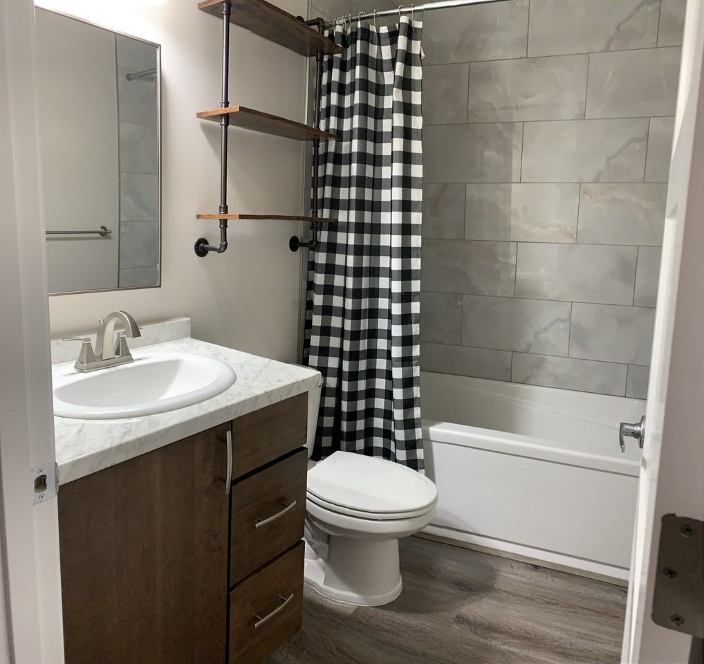 855 W Lookout Dr #C - Photo 3 of 12