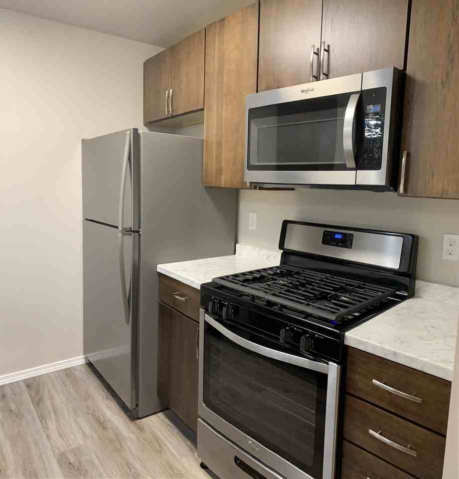 855 W Lookout Dr #C - Photo 7 of 12