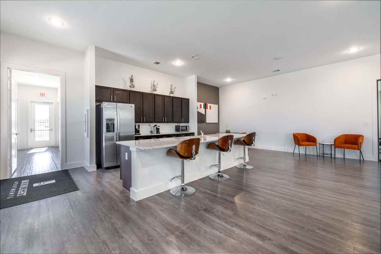 CHARLES MERLE & - Photo 6 of 27