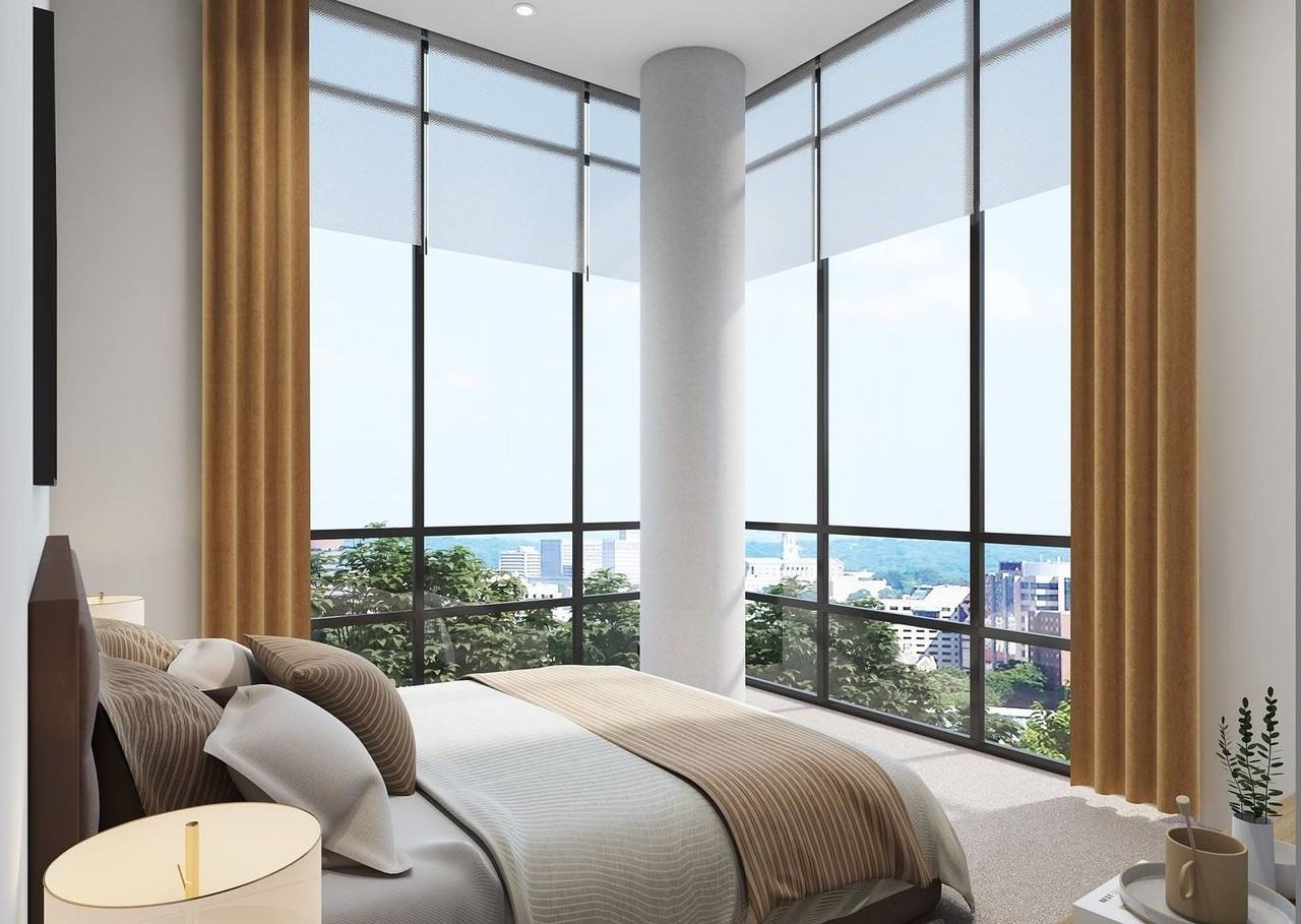 SOLARIS & - Photo 6 of 10