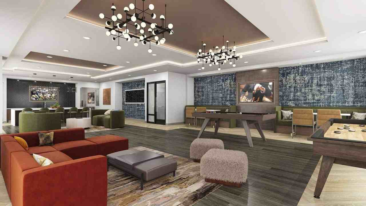 SOLARIS & - Photo 2 of 10