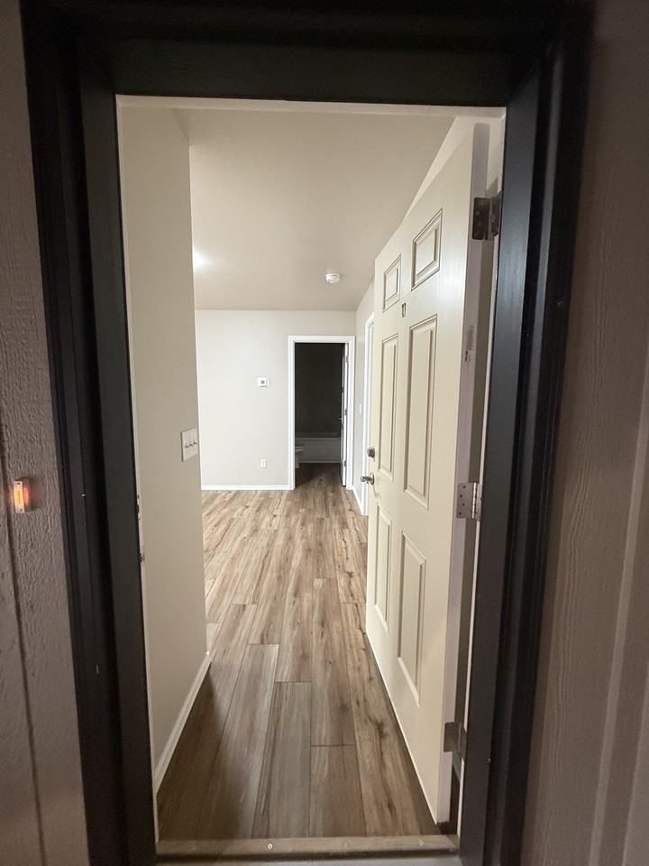 875 W Lookout Dr #C - Photo 3 of 16