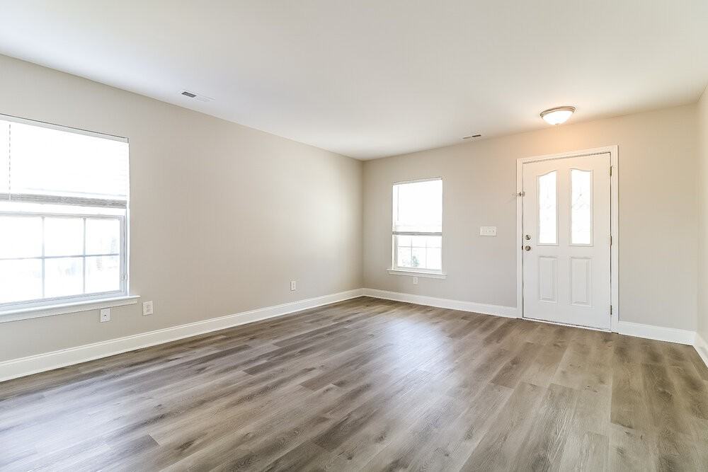 6131 Paducah Dr - Photo 6 of 17