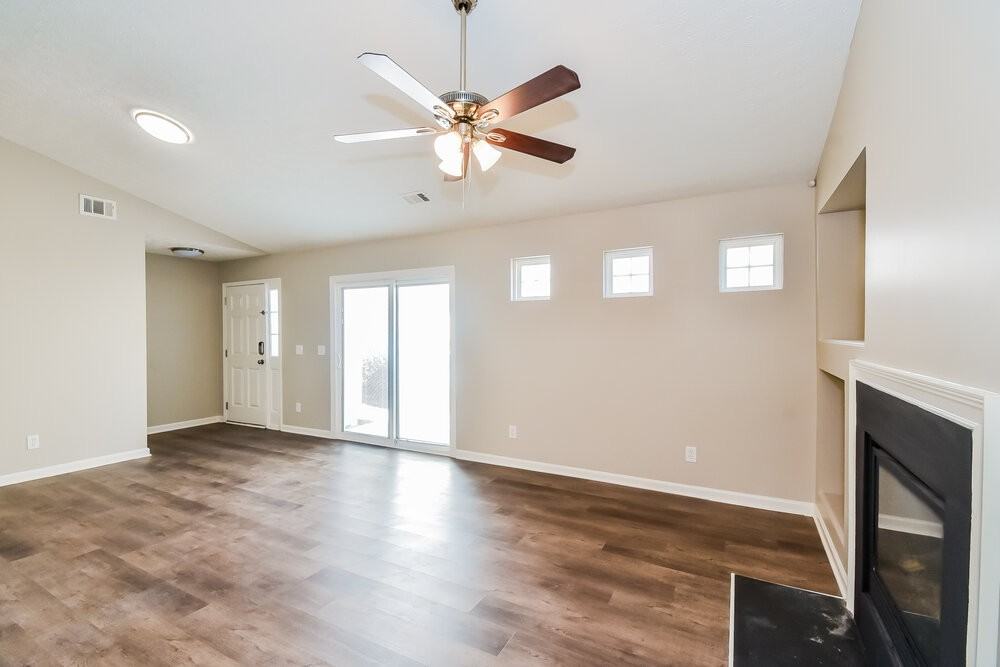 109 Silver Ridge Dr - Photo 4 of 16