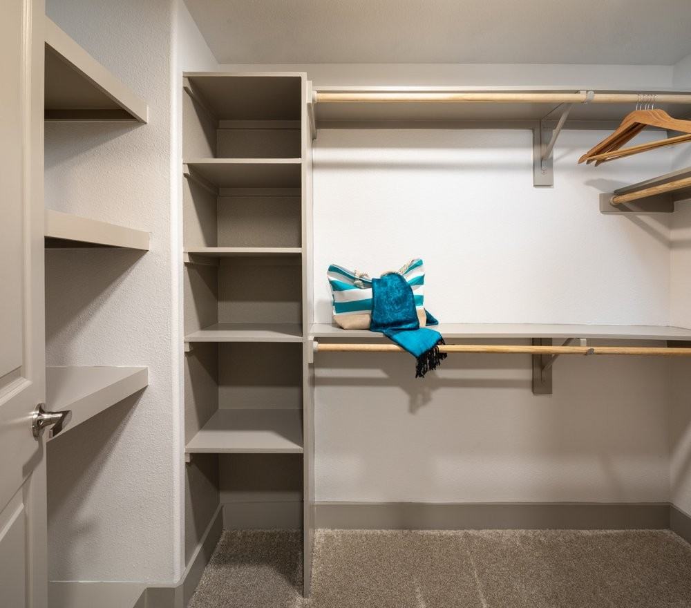 1213 E 5th St - Photo 4 of 23