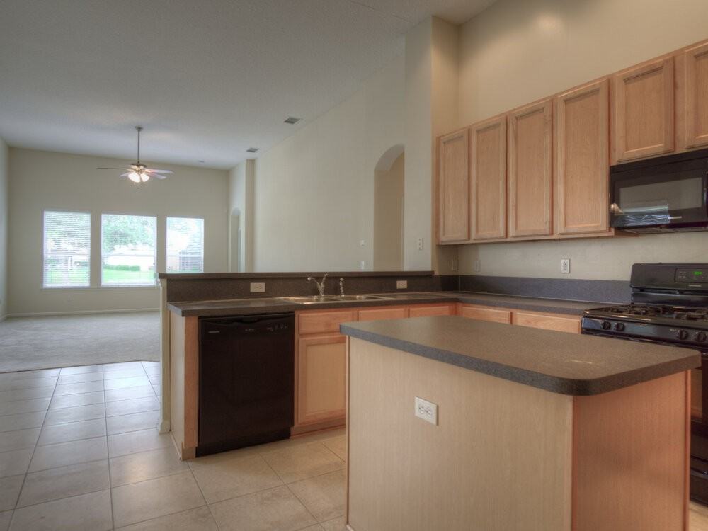 6327 Witherington Lake Ct - Photo 7 of 26