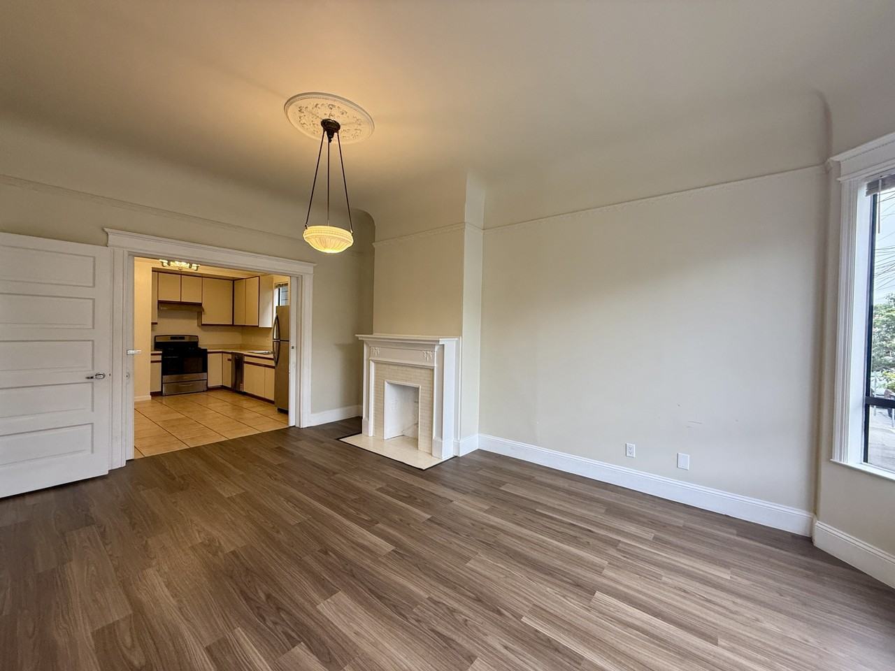 274 4th Ave #274 - Photo 3 of 22