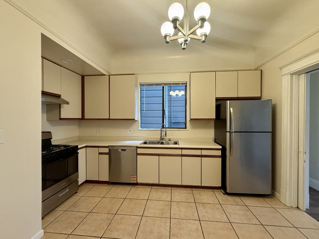 274 4th Ave #274 - Photo 5 of 22