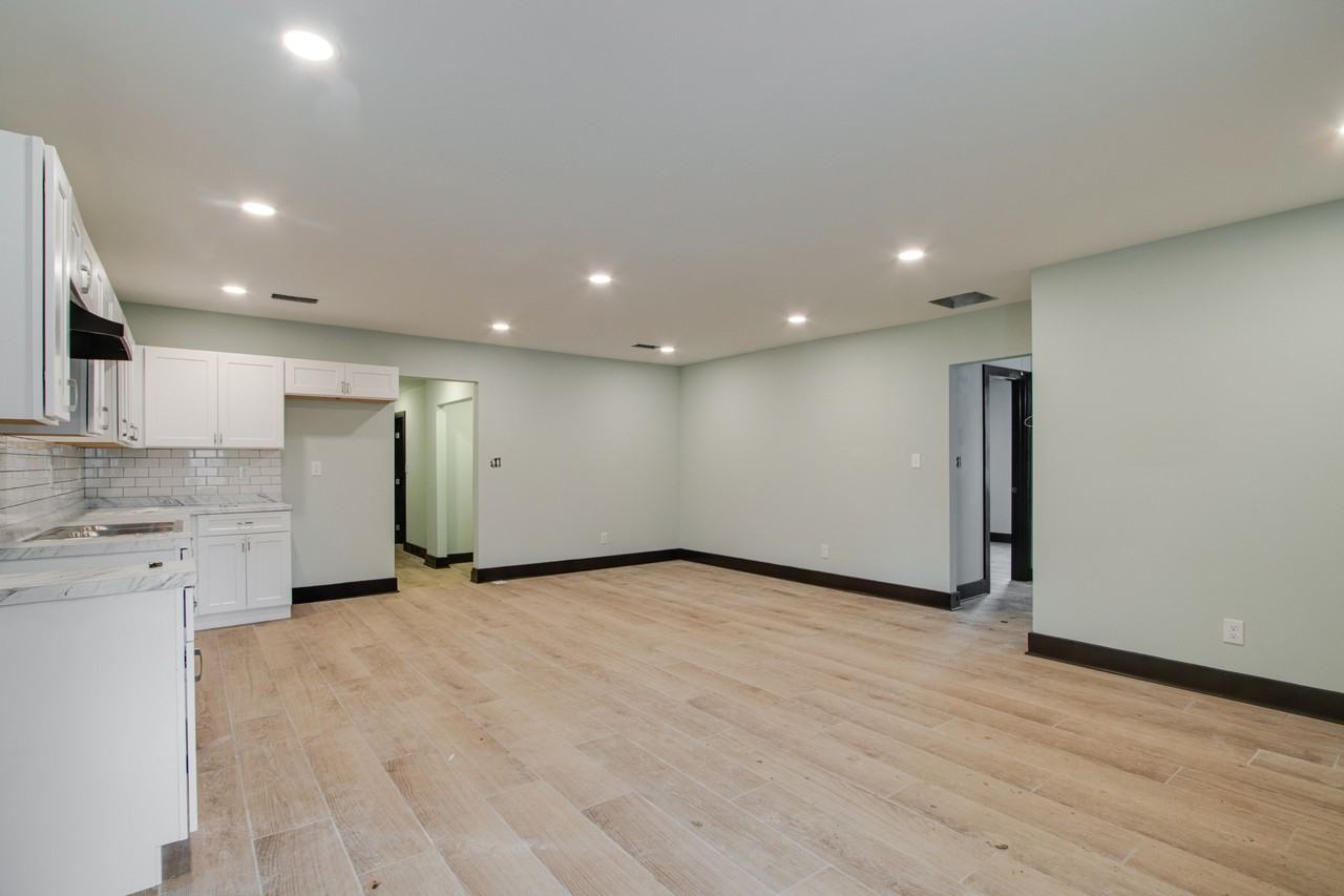 1669 Baine Ave #1 - Photo 2 of 12