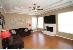 3705 Eagles Nest St - Photo 4 of 15