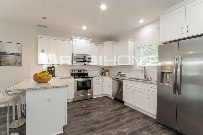 1307 Log Cabin Rd - Photo 3 of 22