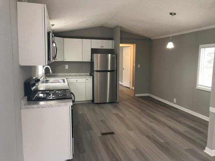 295 E Wright St - Photo 3 of 19