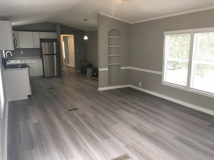 295 E Wright St - Photo 4 of 19