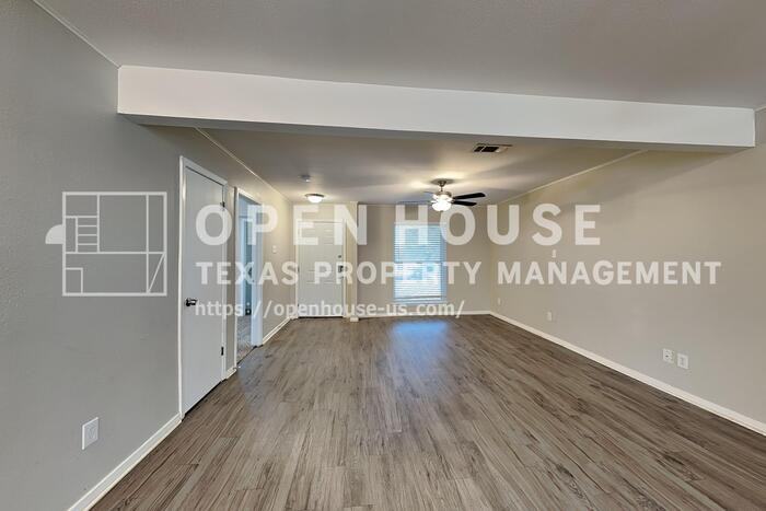 1018 N Lucas Dr - Photo 4 of 24