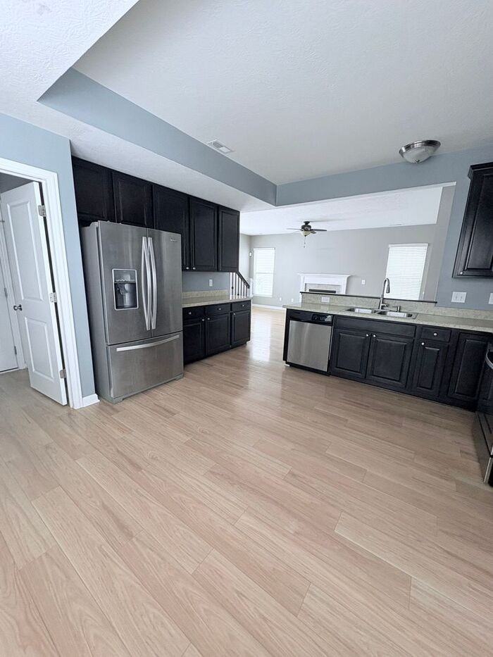 7876 Ashenden Dr - Photo 2 of 19