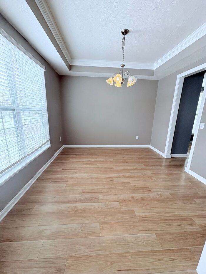 7876 Ashenden Dr - Photo 6 of 19