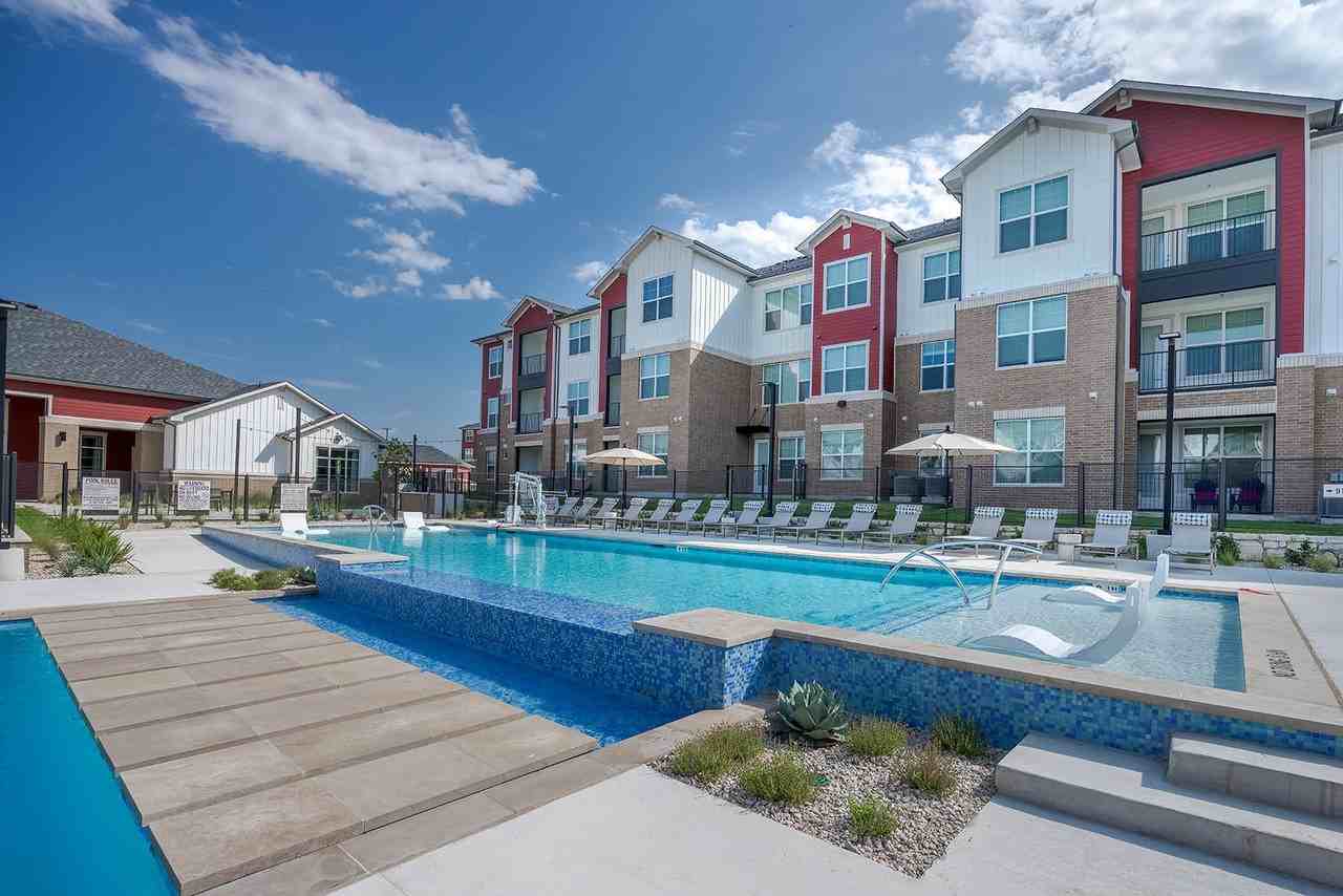 427 El Rio St #C6-44