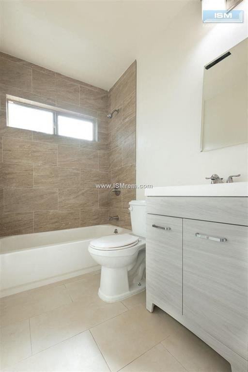 1222 W. 39th - Photo 2 of 21