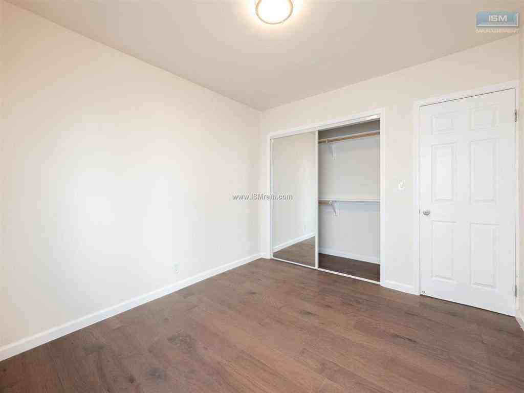 1222 W. 39th - Photo 7 of 21
