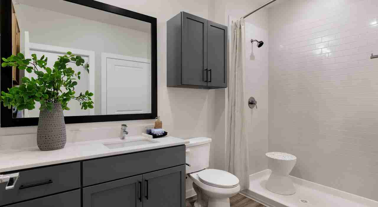 OLYMPIC & - Photo 7 of 35