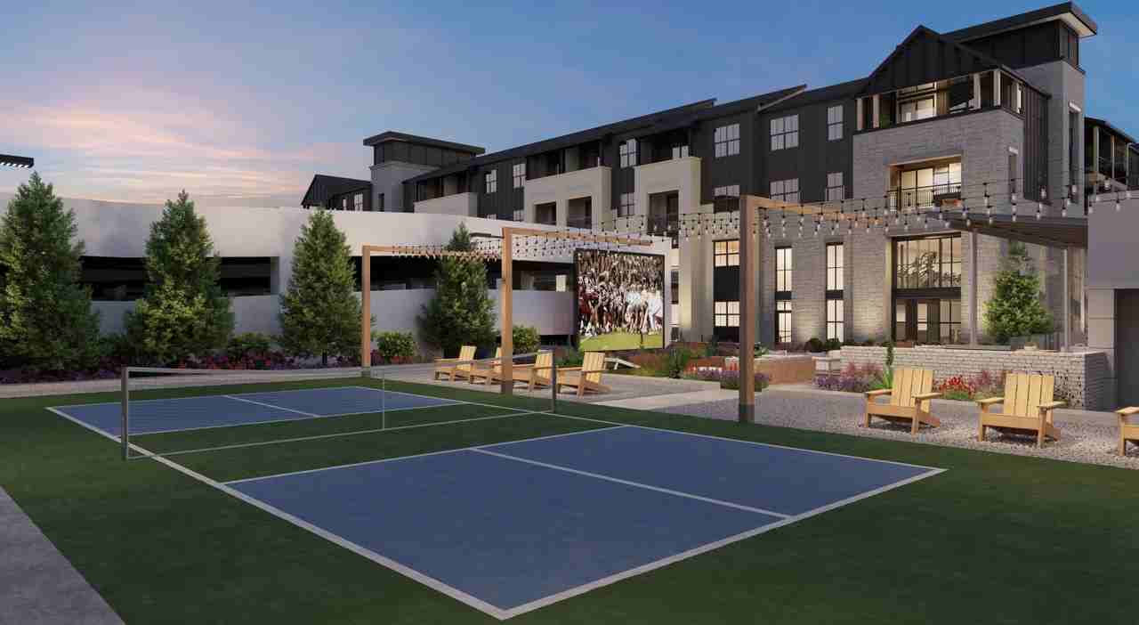 14301 Tandem Blvd #B6-28