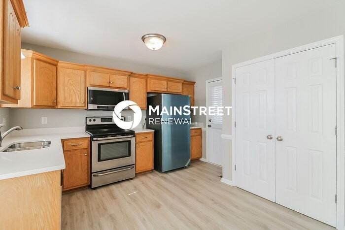 448 Sunray Dr - Photo 7 of 16