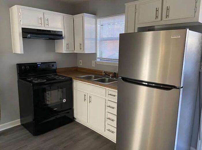 3702 Penny St Sw #C - Photo 4 of 12