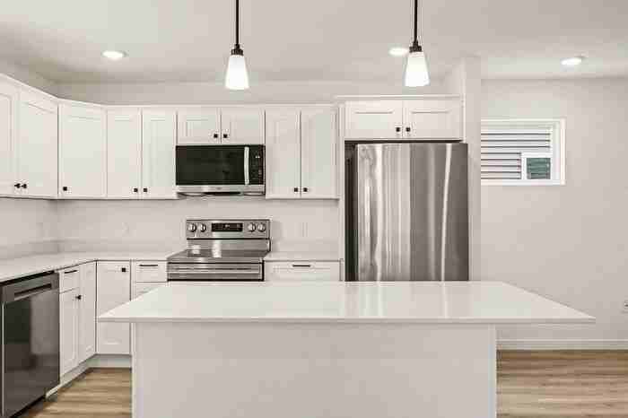 6143 Tigris Ave - Photo 2 of 19