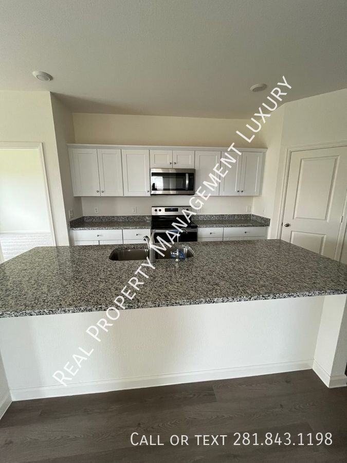 5903 Grant Grala Dr - Photo 4 of 25