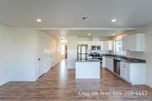 1070 S Grand Dr #B - Photo 1 of 1